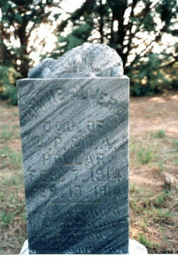 Ammie Hollar, daughter of AP Hollar, tombstone