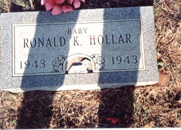 Ronald K. Hollar (1943 - 1943) Tombstone